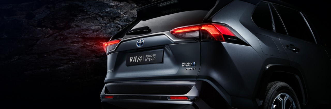 Toyota įkraunami hibridiniai elektromobiliai